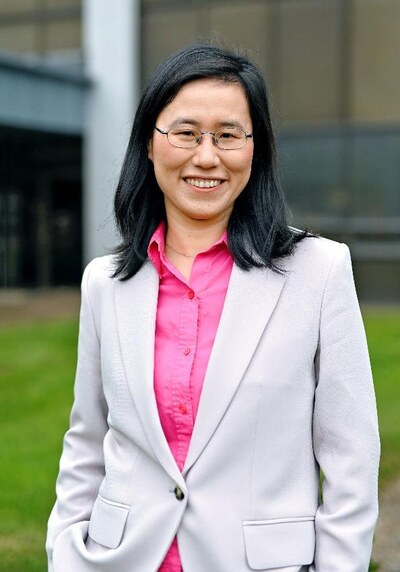 Headshot of Dr. Dujuan Lu